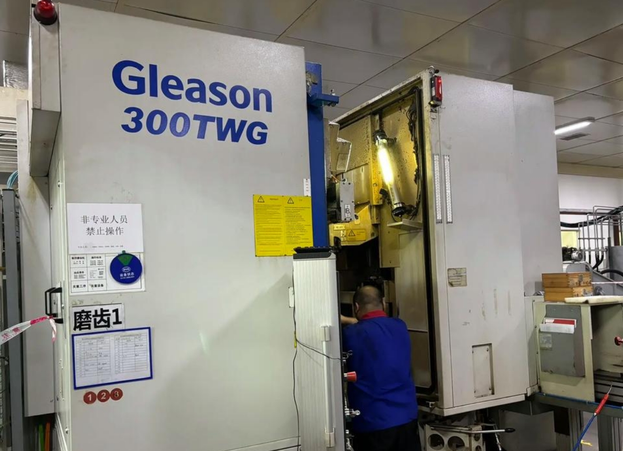 瑞士格里森gleason300twg數(shù)控磨齒機(jī)維修